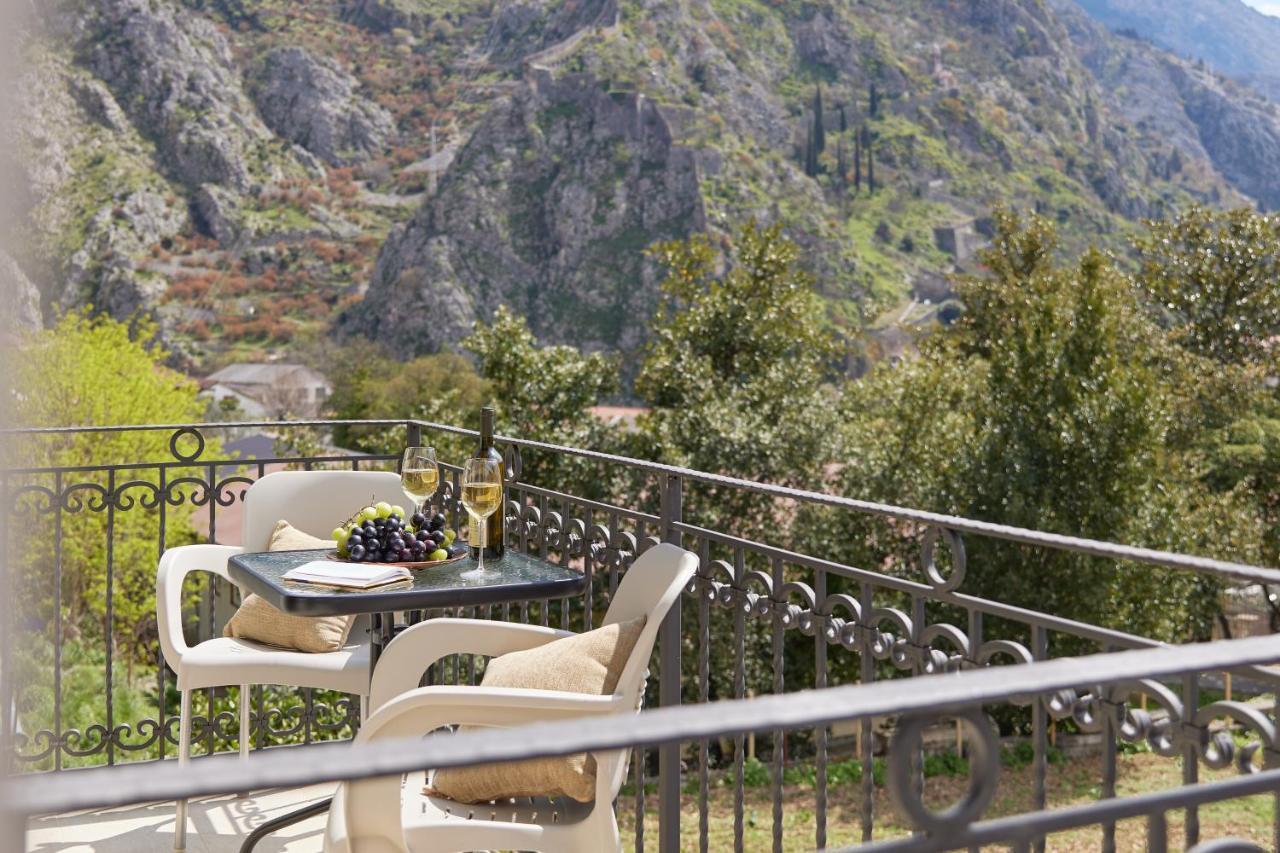 Stanisic Family Apartments Kotor Extérieur photo