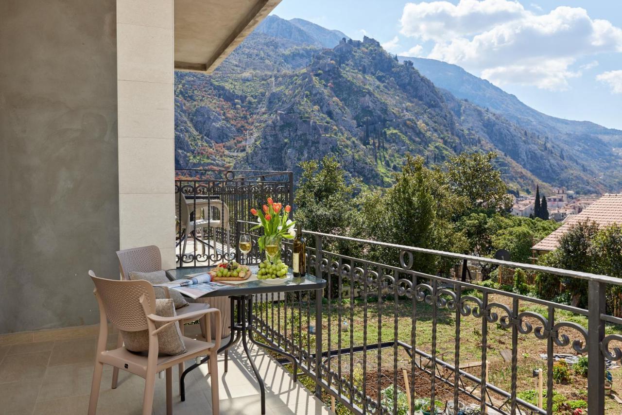 Stanisic Family Apartments Kotor Extérieur photo