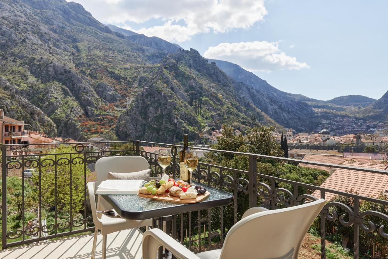 Stanisic Family Apartments Kotor Extérieur photo